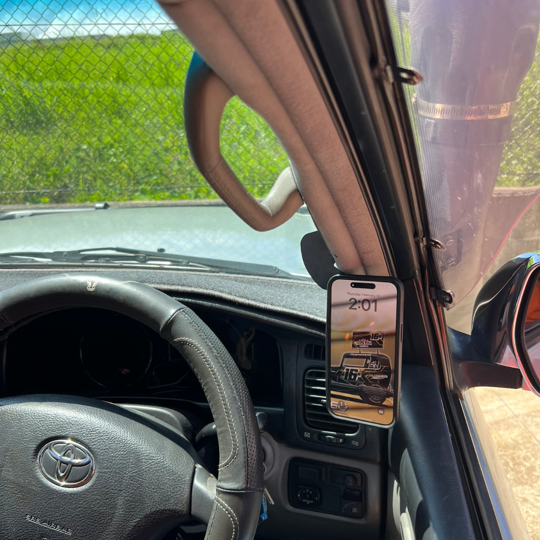 Toyota Land Cruiser 100 Series Phone Mount