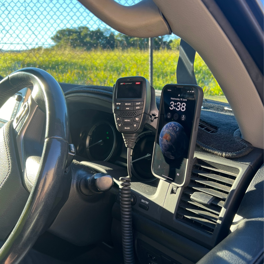 Toyota Land Cruiser 200 Series Phone and UHF Mount