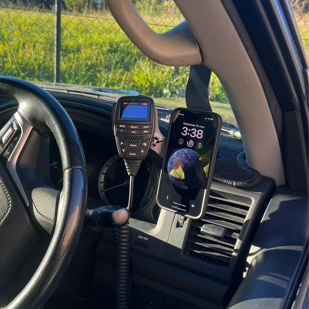 Toyota Land Cruiser 200 Series Phone and UHF Mount